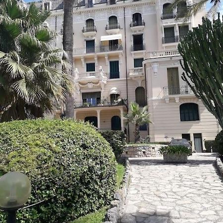 Apartmán La Casa Di Anna, In Palazzina Liberty Fronte Parco Bordighera Exteriér fotografie